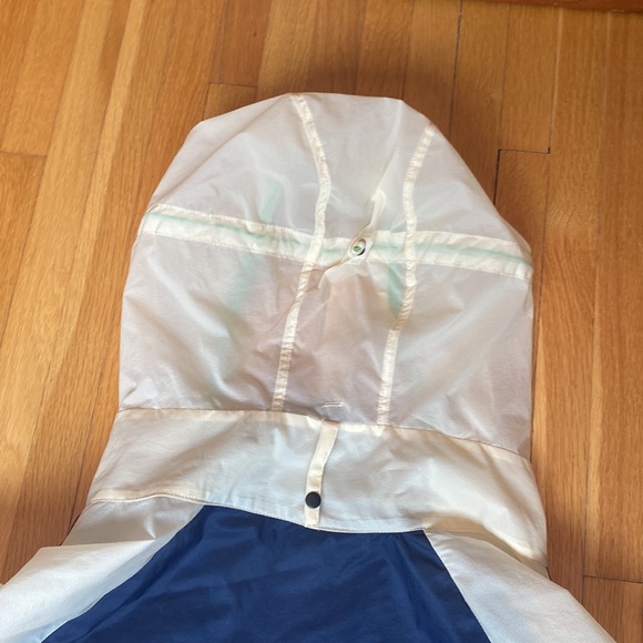 Cotopaxi windbreaker - Picture 6 of 8